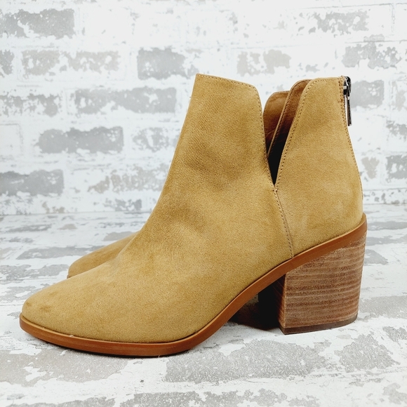 New Bp. Brynne Tan Faux Leather Block Heel Pointy Toe Ankle Boots W379 - Picture 1 of 13